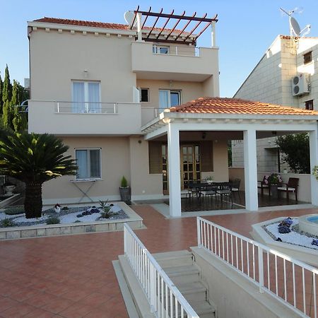 Soko Apartments & Rooms Затон Екстер'єр фото