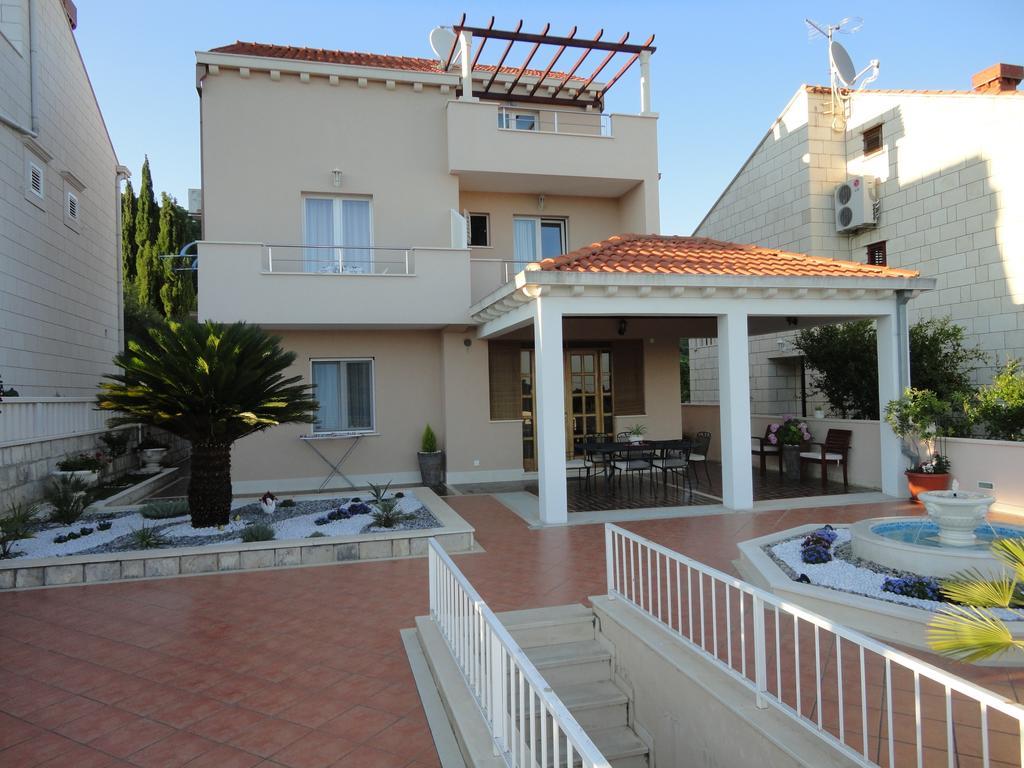 Soko Apartments & Rooms Затон Екстер'єр фото