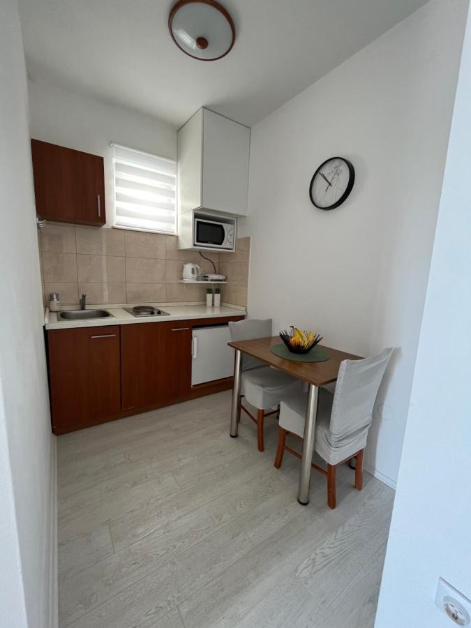 Soko Apartments & Rooms Затон Екстер'єр фото