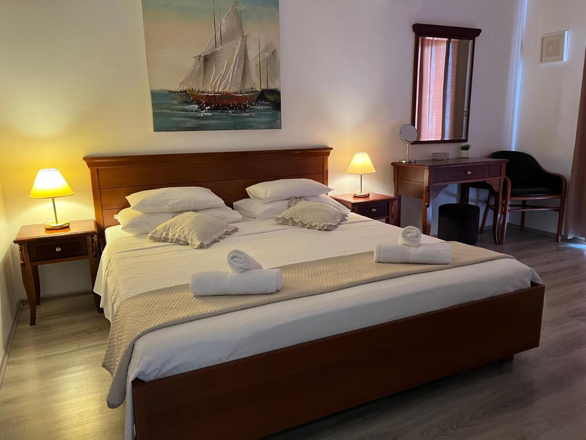Soko Apartments & Rooms Затон Екстер'єр фото