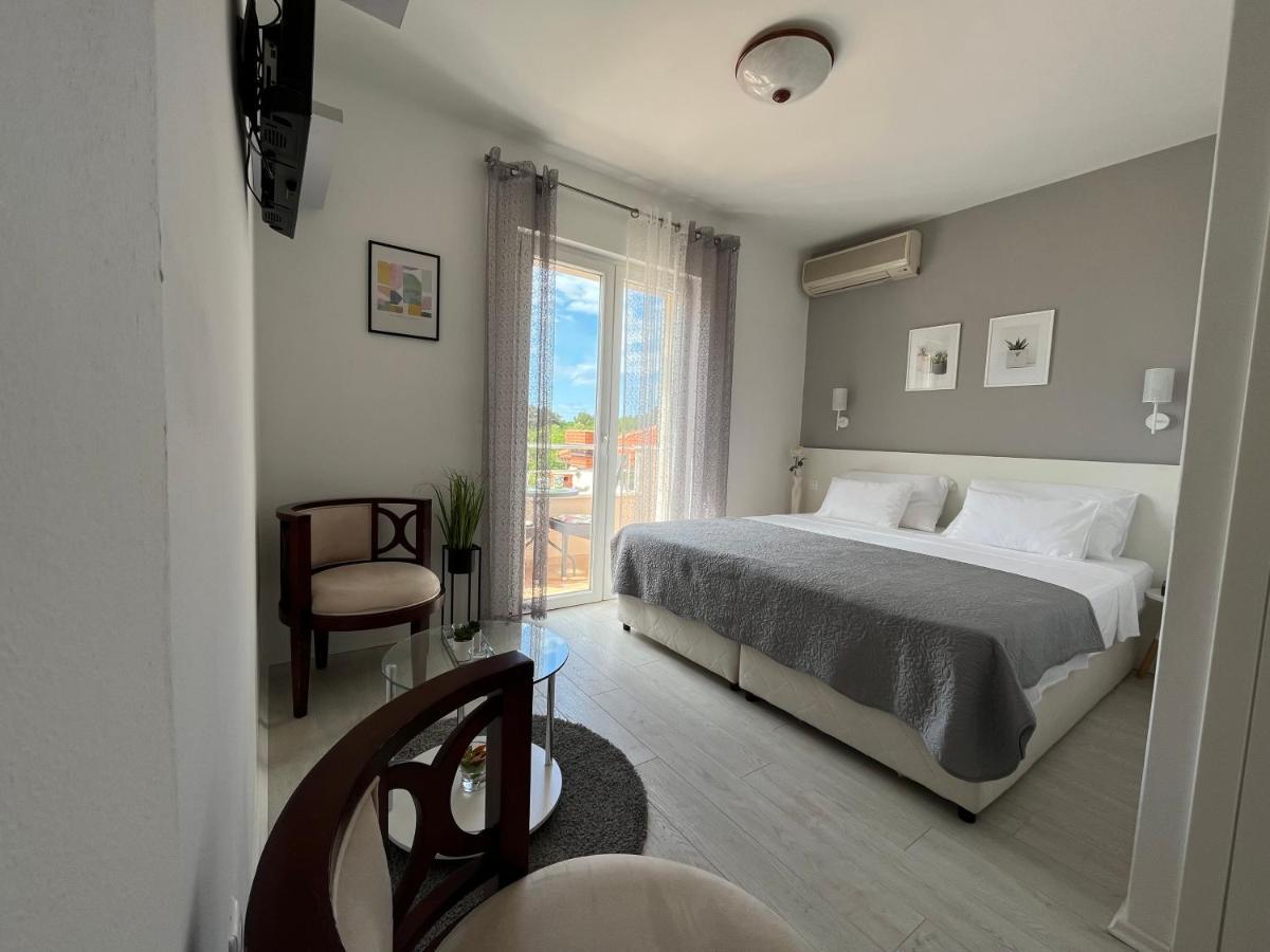 Soko Apartments & Rooms Затон Екстер'єр фото