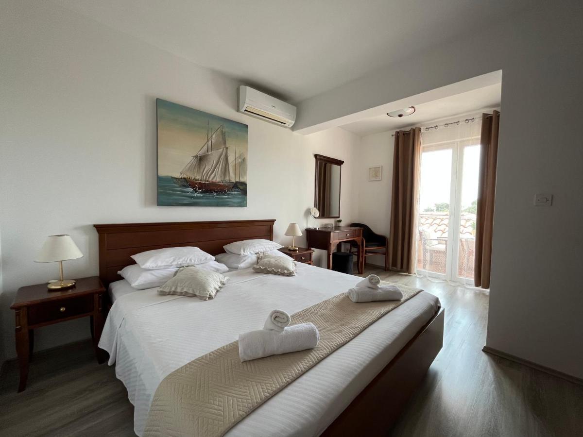 Soko Apartments & Rooms Затон Екстер'єр фото