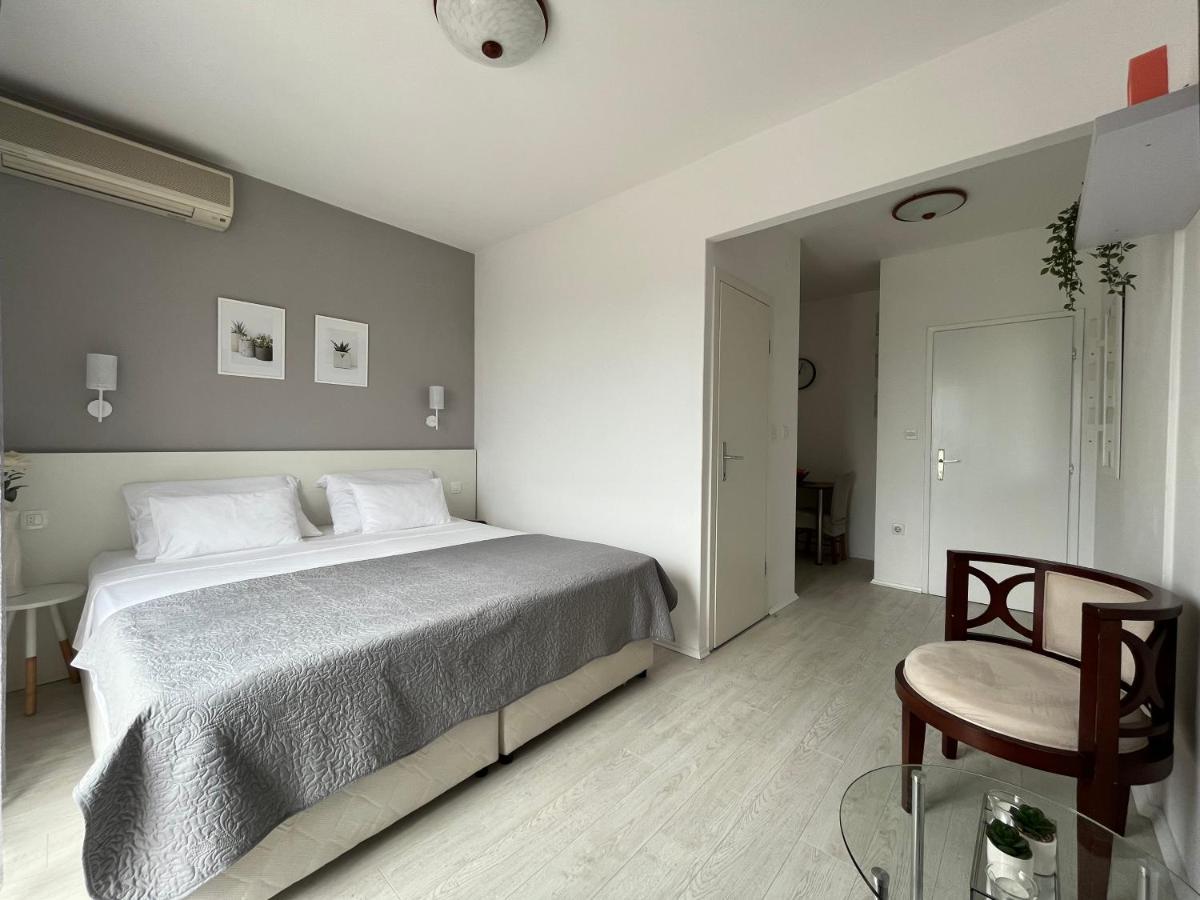 Soko Apartments & Rooms Затон Екстер'єр фото